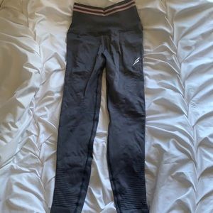 DOYOUEVEN BRAND NEW scrunch seamless leggings